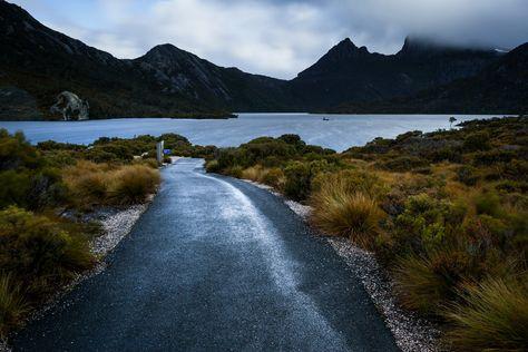 Dove Lake at Cradle Mountain Cradle Mountain - Lake St Clair National Park