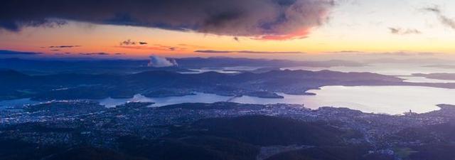 Hobart from Mount Wellington, Tasmania Hobart from Mount Wellington, Tasmania